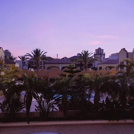 Sea View El Duque 5 Star Resort Opp Vinnci Hotel Дом отдыха Адехе